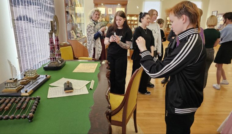 Будущие художники приобщились к прекрасному в Пензенском литературном музее