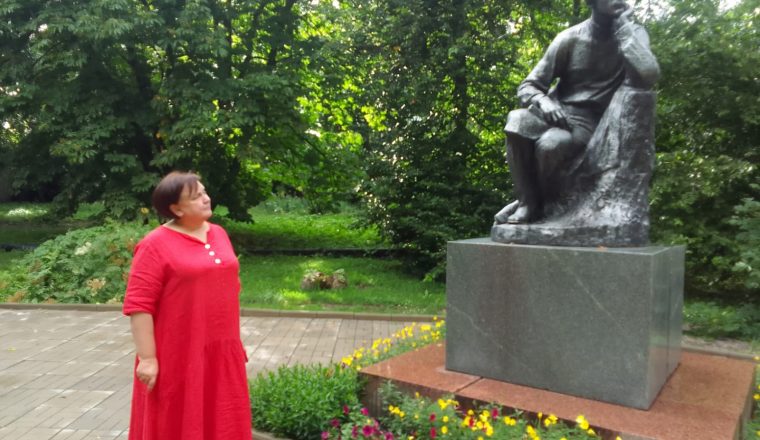 Начальник Управления культуры Пензы посетила музей-усадьбу В.Г. Белинского