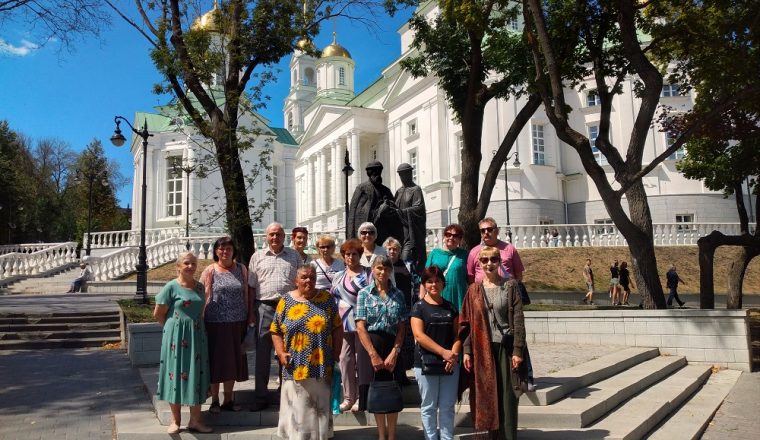 Члены Всероссийского общества инвалидов прогулялись «в сердце старой Пензы»