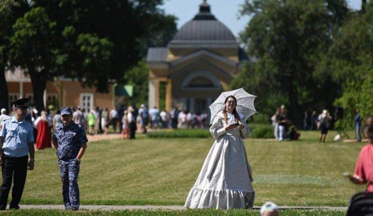 Сотрудники музея В.Г. Белинского приняли участие в 53 Всероссийском Лермонтовском празднике