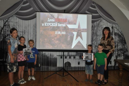 О героических событиях на курской дуге вспоминают в музее А.Н. Радищева