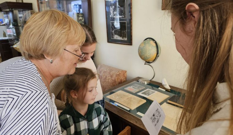 «Путешествие с классиками» и мастер-класс: как весело провести время в музее всей семьёй и уйти с подарками?