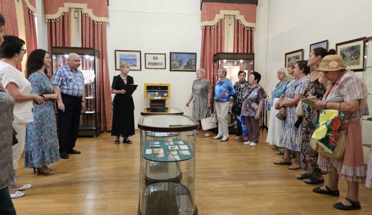 В Пензенском литературном музее представили мемориальные вещи А.Н. Островского