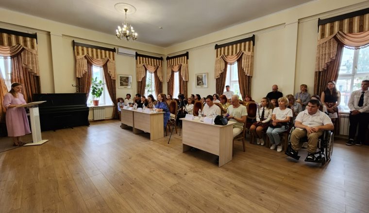 В ПЕНЗЕНСКОМ ЛИТЕРАТУРНОМ МУЗЕЕ СОСТОЯЛСЯ ВТОРОЙ ТУР VII МЕЖДУНАРОДНОГО КОНКУРСА ЧТЕЦОВ «СЛОВА ПОДОБНЫ КРЫЛЬЯМ».