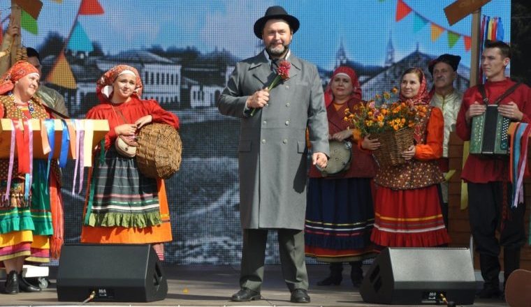 Рассказывем об истории Купринских праздников