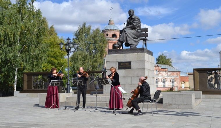 Рассказываем об истории Купринских праздников
