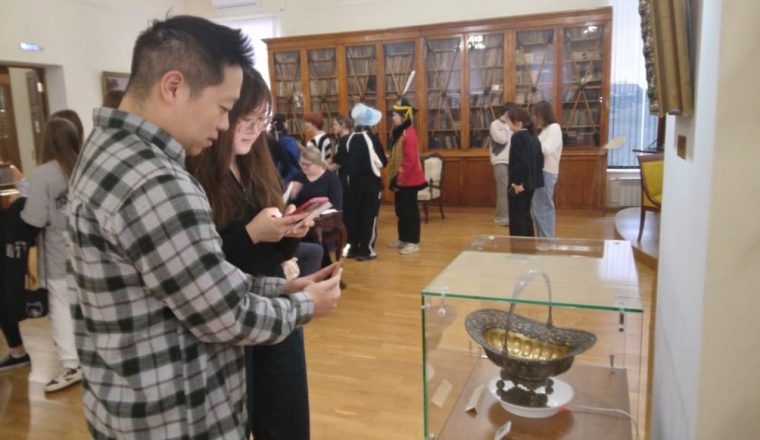 Путешествие из Китая в Пензенский литературный музей