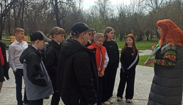 Сотрудник культурного центра «Белинский» провел пешеходную экскурсию «Чембар в военной шинели»