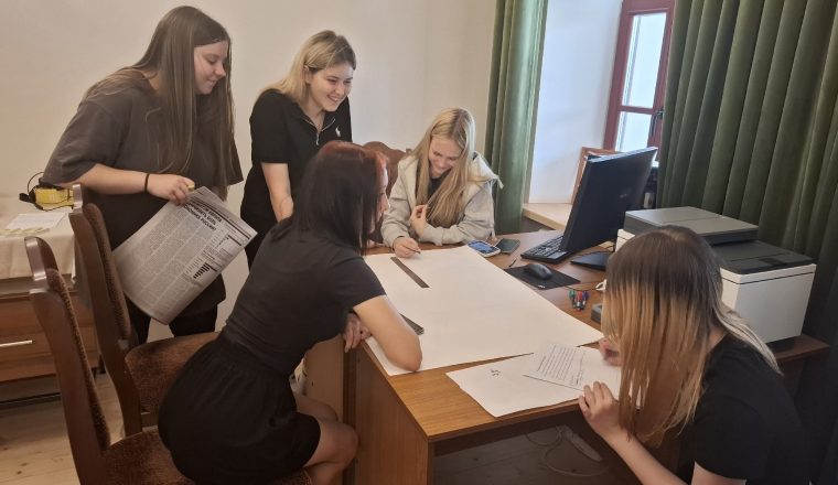 «Аргамак» – «Белинскому» : трудовой лагерь в культурном центре «Белинский»