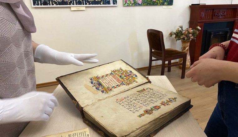 В Пензенском литературном музее прошло мероприятие ко Дню славянской письменности и культуры