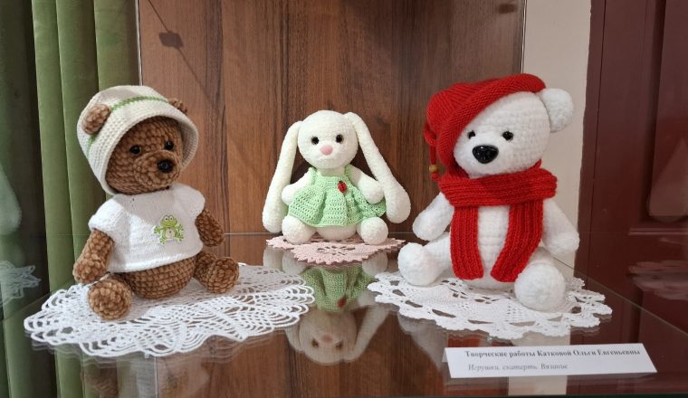 «Палитра творчества – в уменьи мастеров» — выставка в Культурном центре «Белинский»