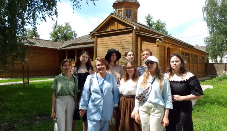 «Разумная любовь – основа взаимных отношений между родителями и детьми» – ко Дню семьи, любви и верности