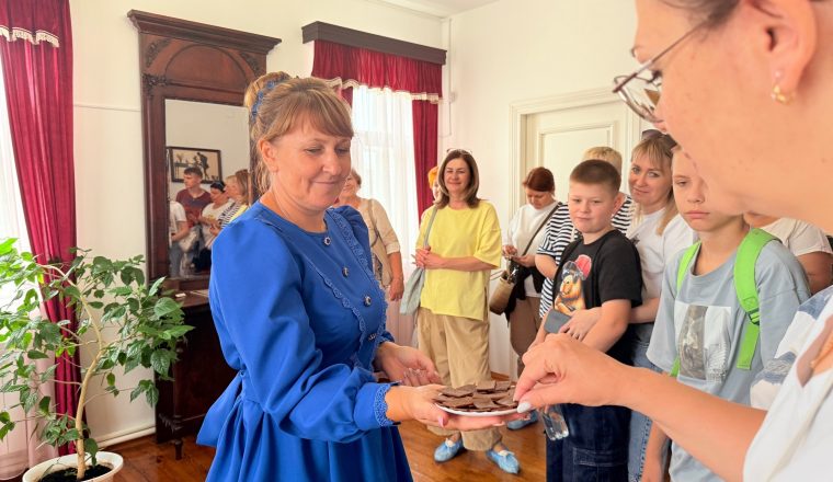 Посетители музея А.И. Куприна погрузились в атмосферу семейного тепла и уюта