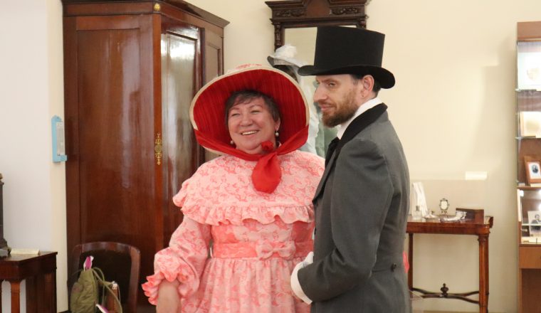 Сотрудники Пензенского литературного музея провели театрализованную экскурсию для туристов из Санкт-Петербурга