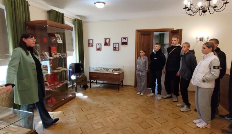 В последние дни летних каникул посетителями Культурного центра «Белинский» стали старшеклассники и студенты