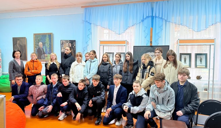 Выставка «Куприн в изобразительном искусстве» пользуется популярностью у молодежи региона