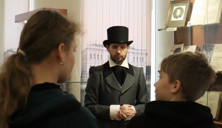 В Пензенском литературном музее состоялось патриотическое мероприятие в День Конституции