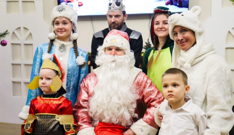 В Пензенском литературном музее состоялись елки для воспитанников социальных центров
