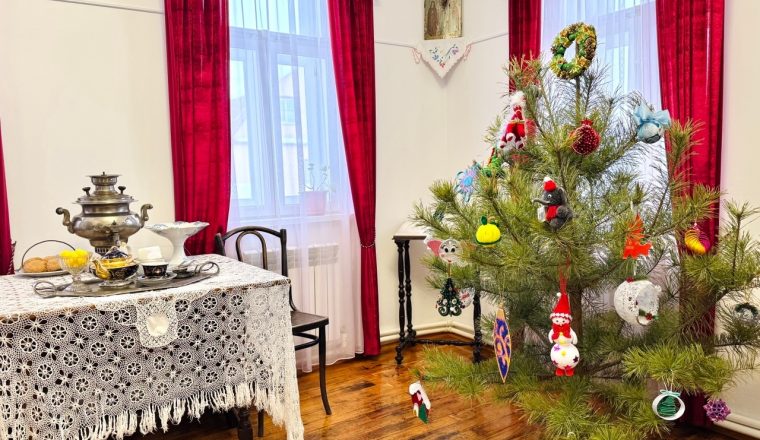 В музее А.И. Куприна стартовало голосование за лучшую новогоднюю игрушку